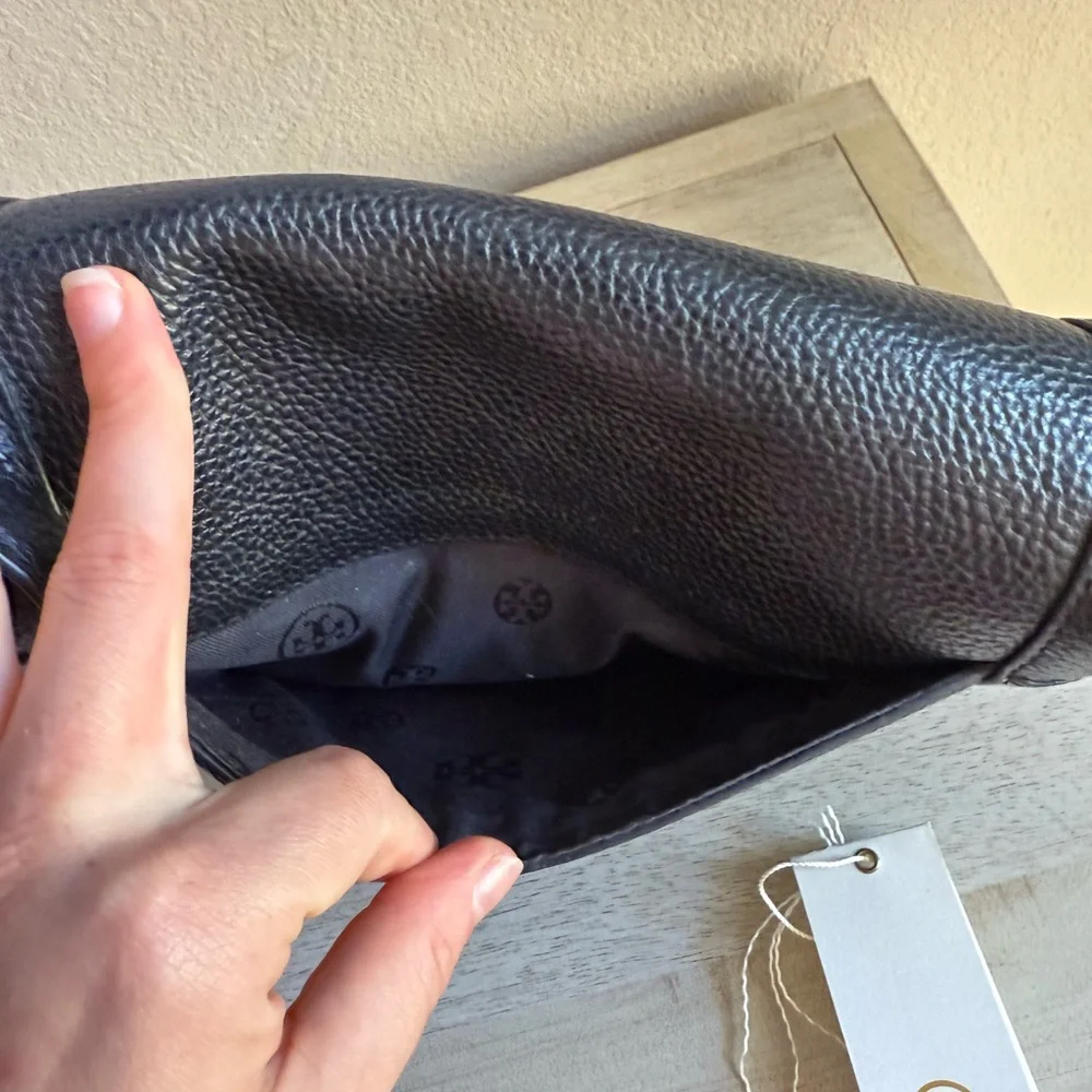 Tory Burch Serif T Leather Saddle Bag
